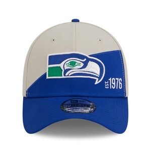 Seattle Seahawks Retro Throwback New Era Flexfit Hat Size M/L - NWT